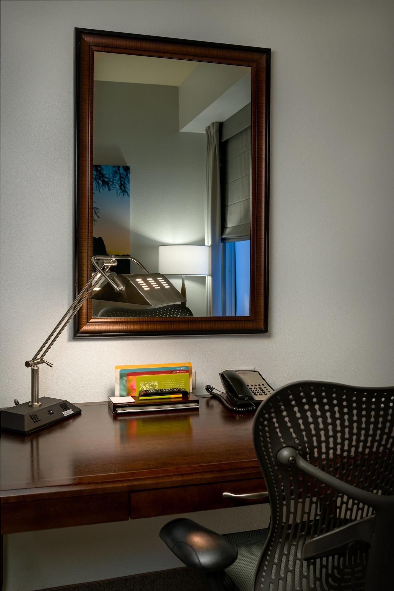 Hilton Garden Inn Phoenix Airport North Værelse billede