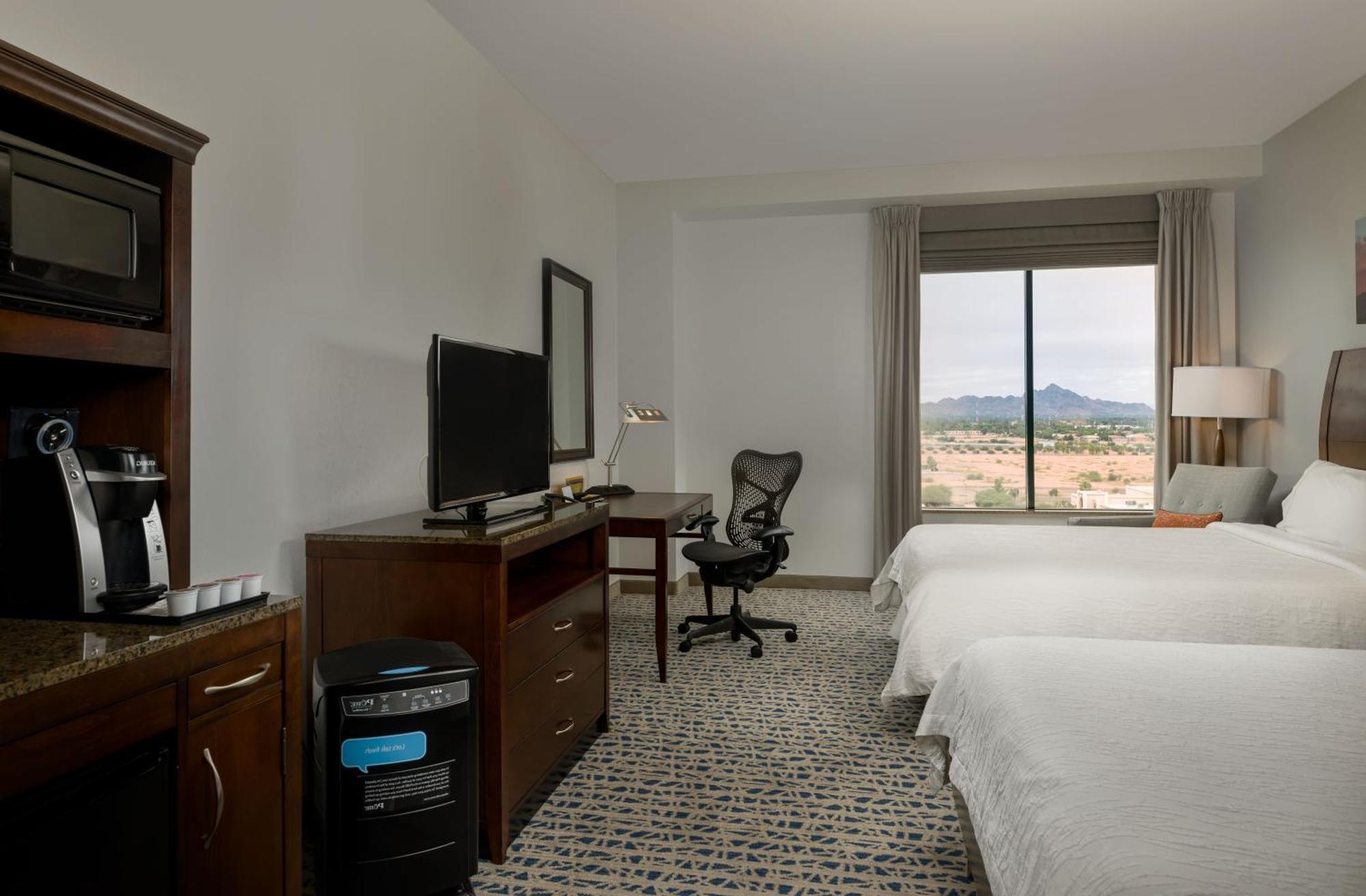 Hilton Garden Inn Phoenix Airport North Eksteriør billede
