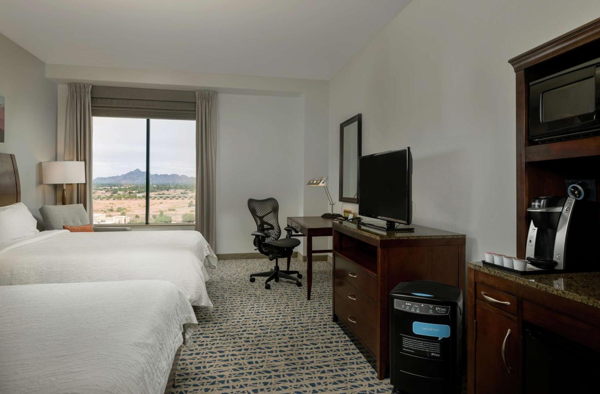 Hilton Garden Inn Phoenix Airport North Eksteriør billede